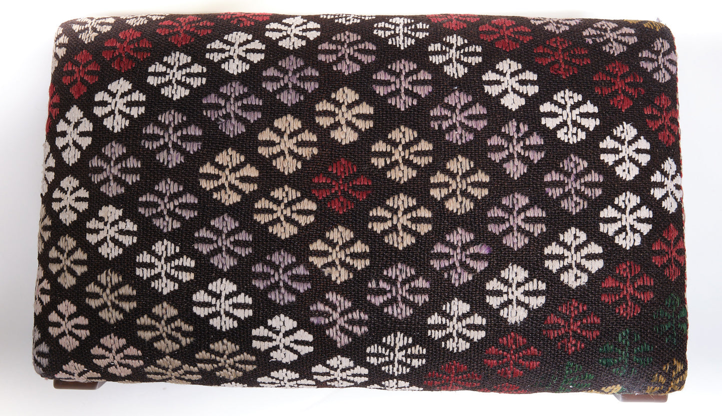 Kilim Ottoman Chair – P40009