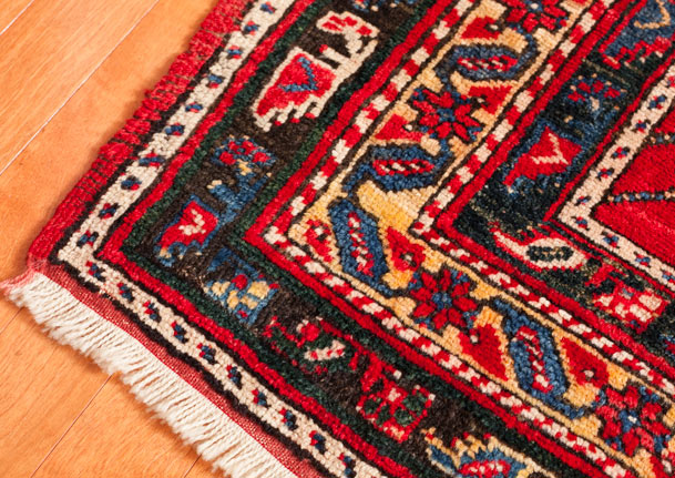 Gördes Antique Rug – C25042