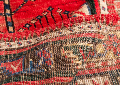 Gördes Antique Rug – C25042