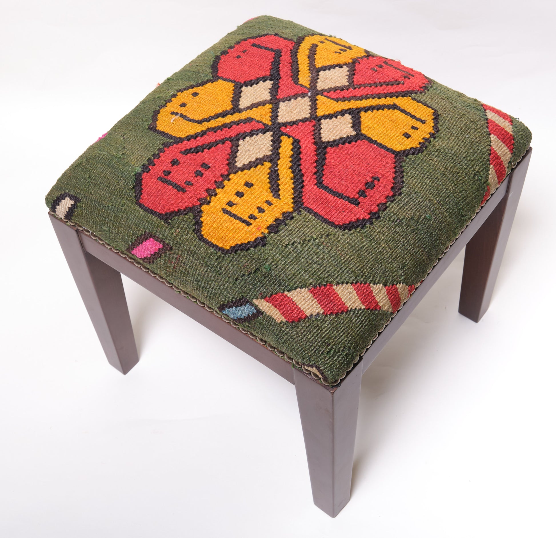 Kilim Ottoman Chair – P40004