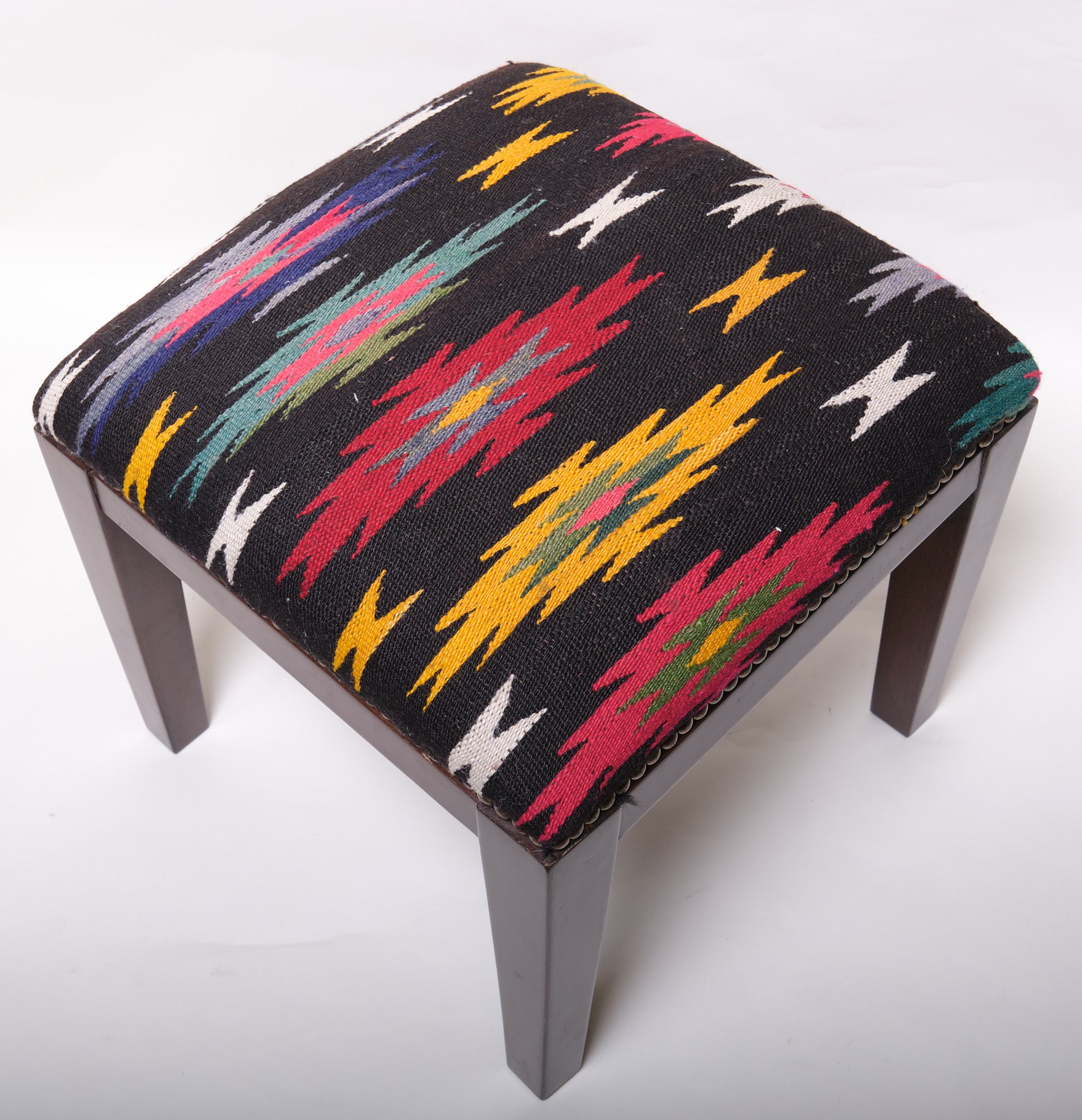 Kilim Ottoman Chair – P40005