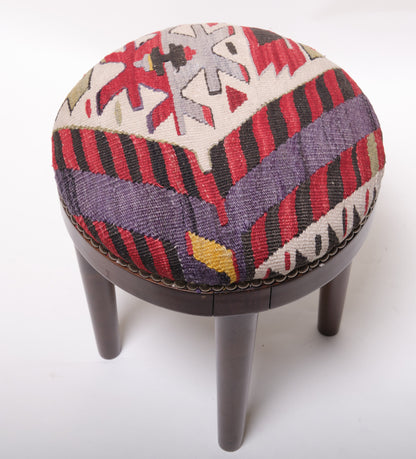 Kilim Ottoman Chair – P40037