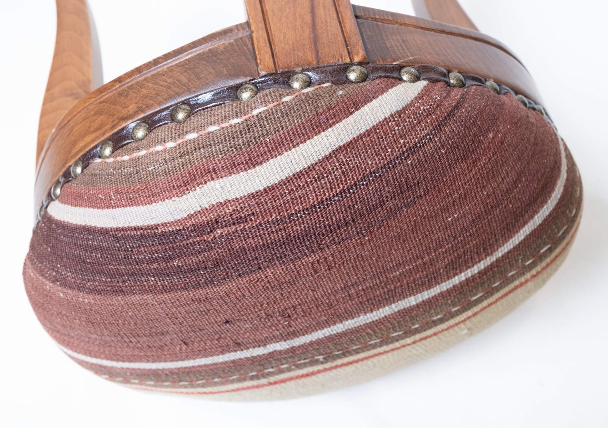 Kilim Ottoman Chair – P50007
