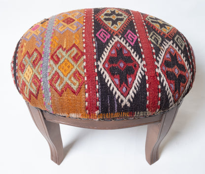 Kilim Ottoman Chair – P50016