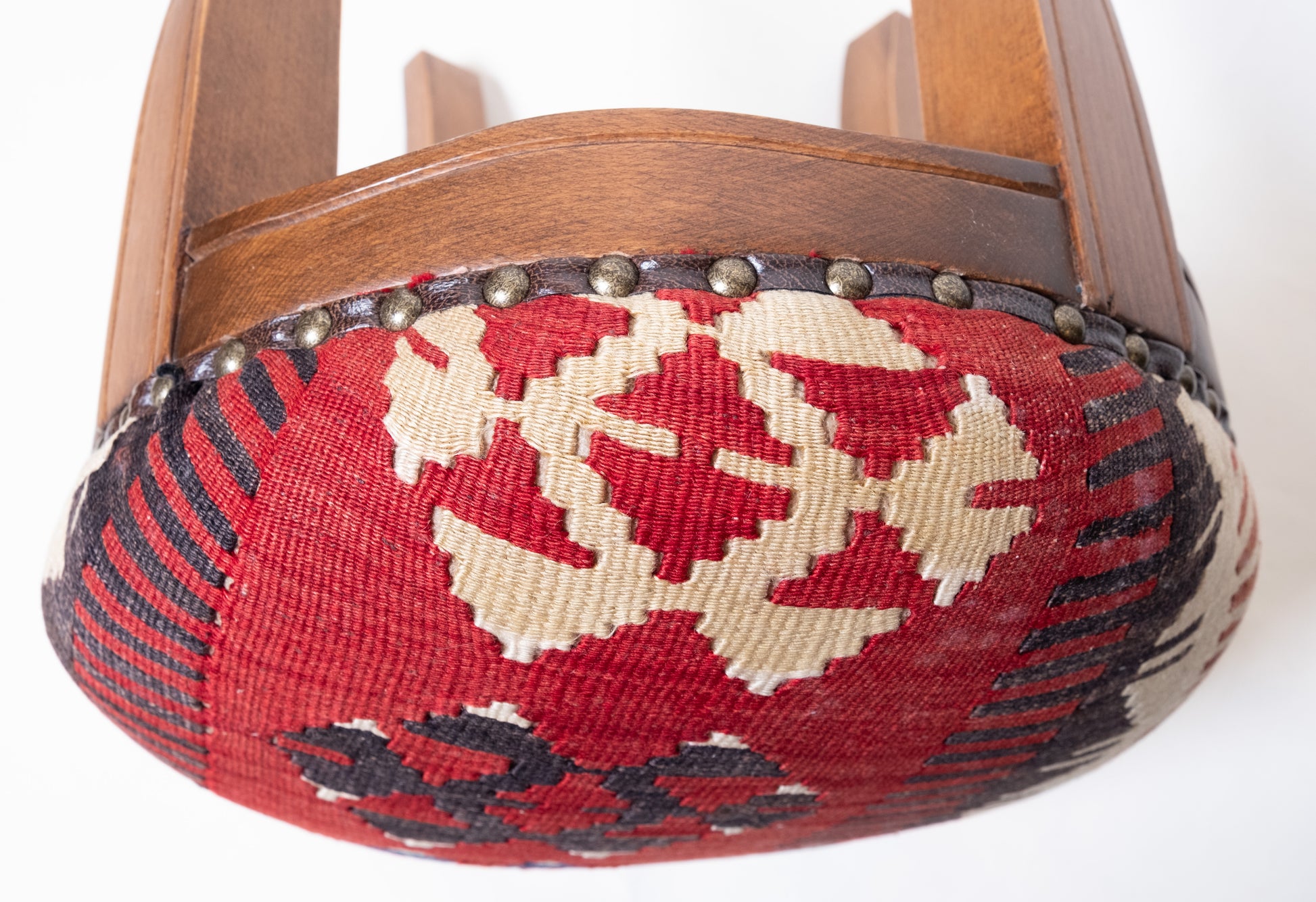 Kilim Ottoman Chair – P50030