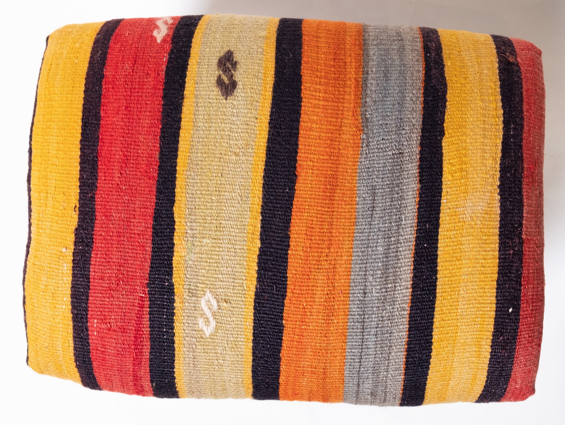 Kilim Ottoman Chair – P50042