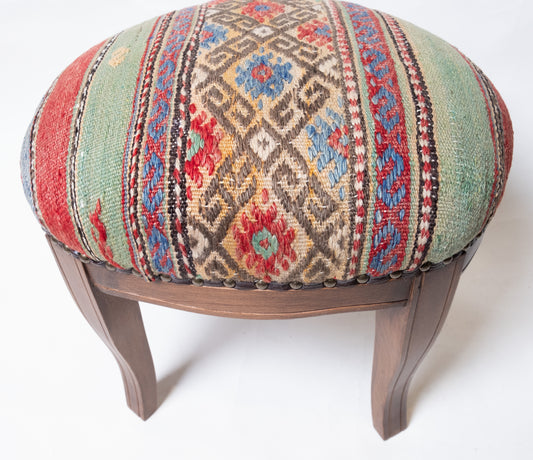 Kilim Ottoman Chair – P50047