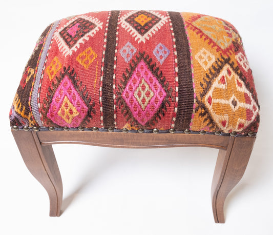 Kilim Ottoman Chair – P50071