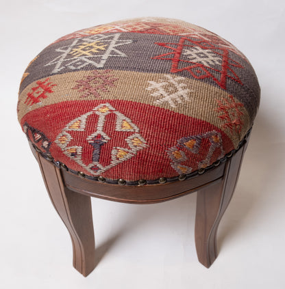 Kilim Ottoman Chair – P50079
