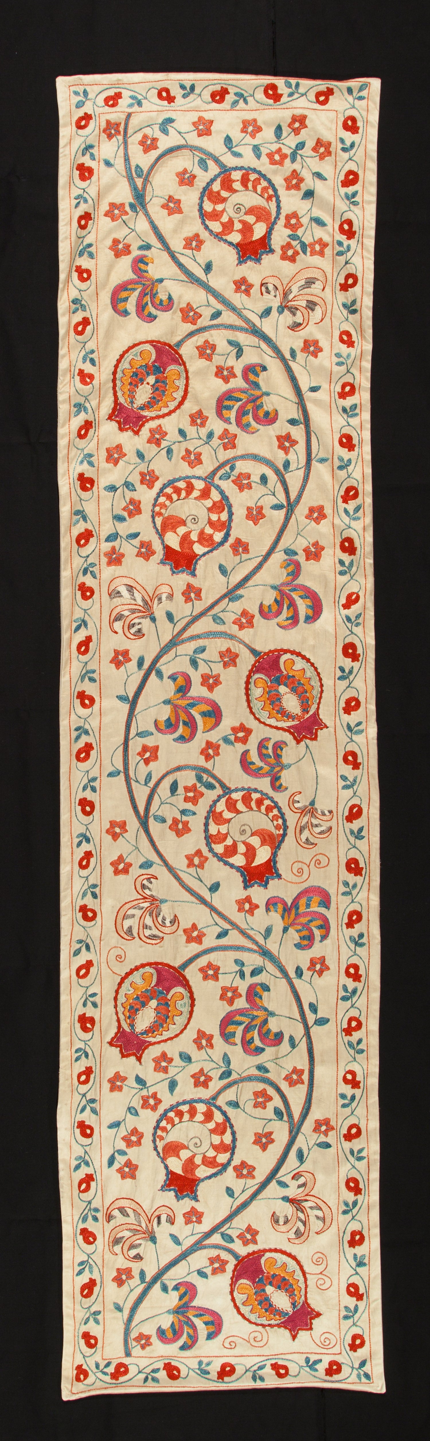 Suzani – S23009