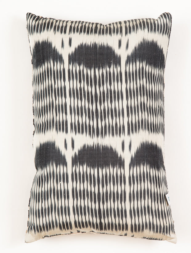 Velvet Ikat Cushion Cover – V80072