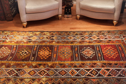 Antique Anatolian Rug – C23077