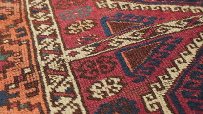 Antique Herki Carpet – C23070