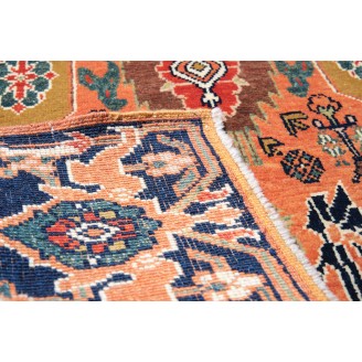 Palmettes and Flowers Lattice Rug