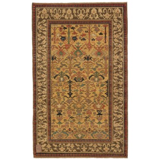 Kuba Rug with Ascending Palmettes and Flowers