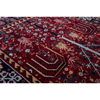 Bid Majnum Rug on Red Field Rug