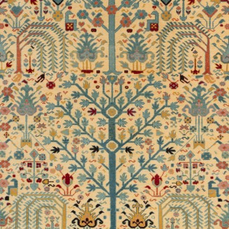 Bid Majnum on White Field Rug Bid Majnum on White Field Rug