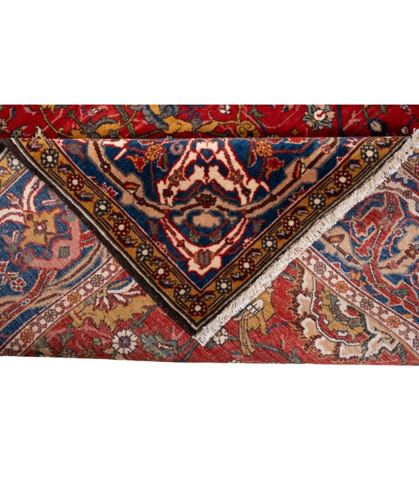 Isfahan Carpet – New Julfa Design – Thyssen-Bornemisza Collection Isfahan Carpet – New Julfa Design – Thyssen-Bornemisza Collection