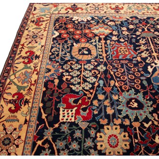 Safavid Kirman Vase-Technique Carpet Safavid Kirman Vase-Technique Carpet