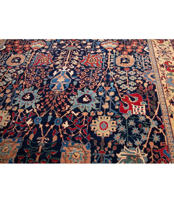 Safavid Kirman Vase-Technique Carpet Safavid Kirman Vase-Technique Carpet
