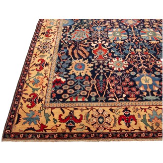 Safavid Kirman Vase-Technique Carpet Safavid Kirman Vase-Technique Carpet