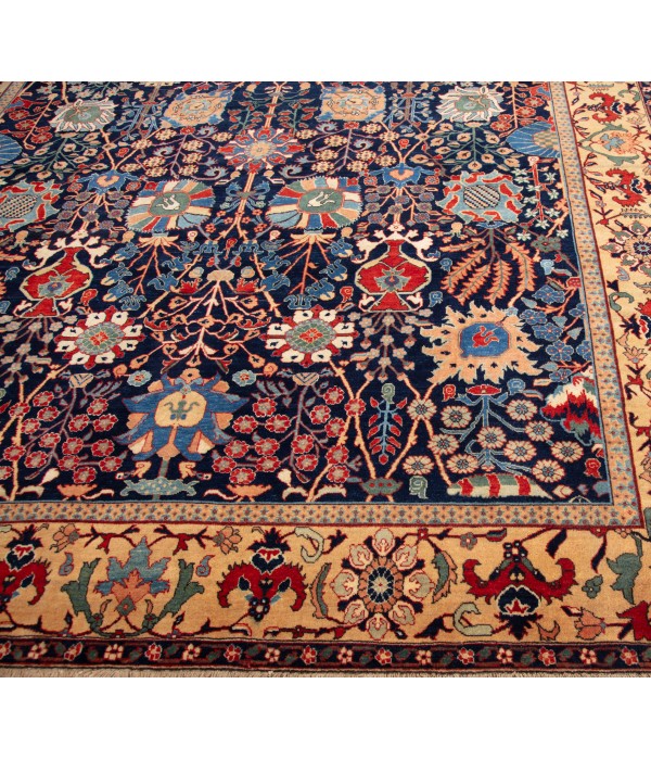 Safavid Kirman Vase-Technique Carpet Safavid Kirman Vase-Technique Carpet
