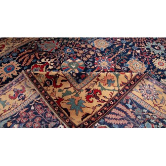 Safavid Kirman Vase-Technique Carpet Safavid Kirman Vase-Technique Carpet