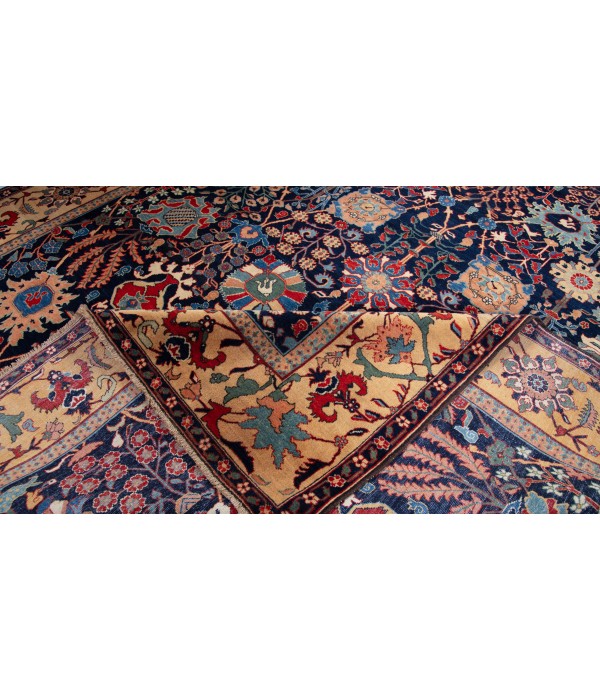 Safavid Kirman Vase-Technique Carpet Safavid Kirman Vase-Technique Carpet