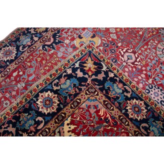 Kerman Vase Carpet from William Morris Collection - V&A Museum