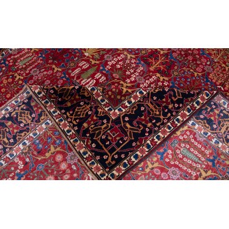 Safavid Kirman Vase-Technique Carpet Safavid Kirman Vase-Technique Carpet